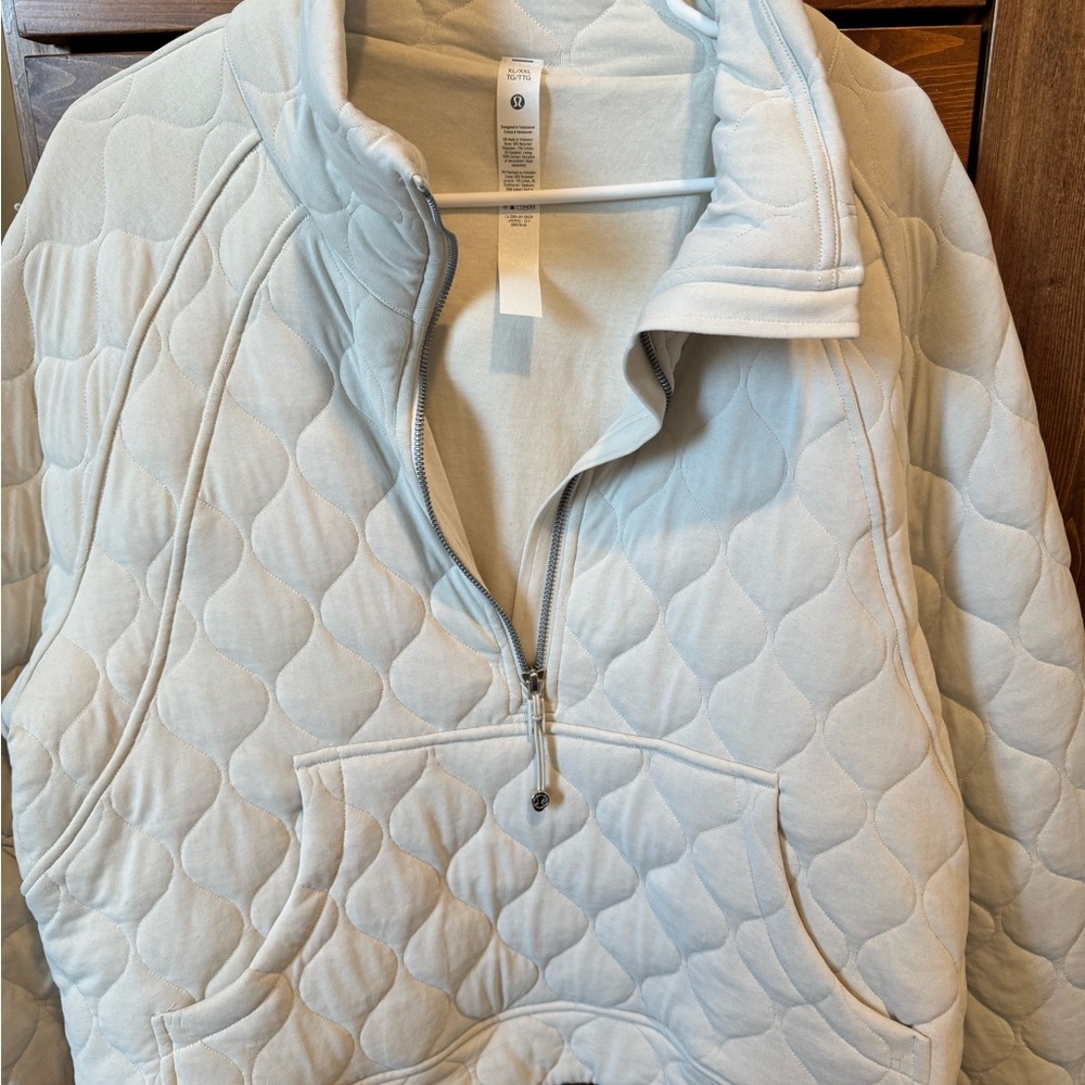 Women's Lululemon Cropped Quilted Jacket